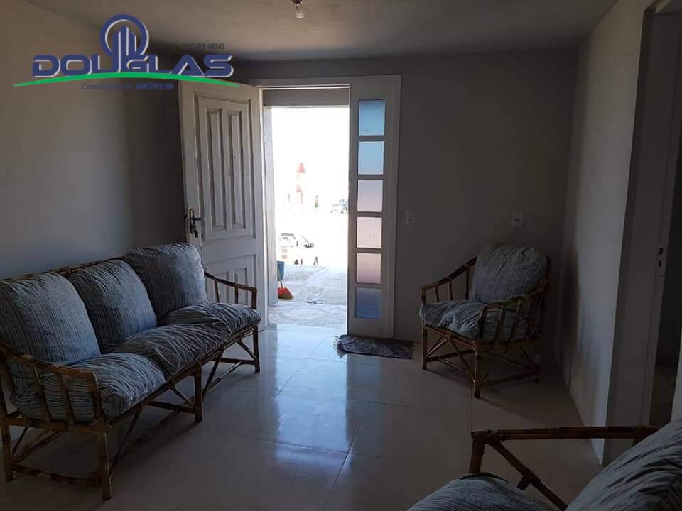 Casa à venda com 4 quartos, 300m² - Foto 2