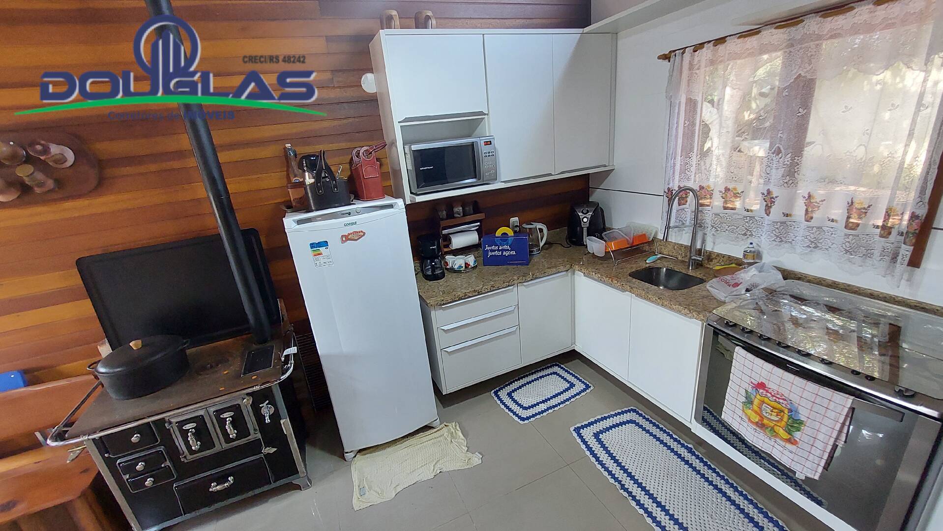 Casa à venda com 3 quartos, 300m² - Foto 25