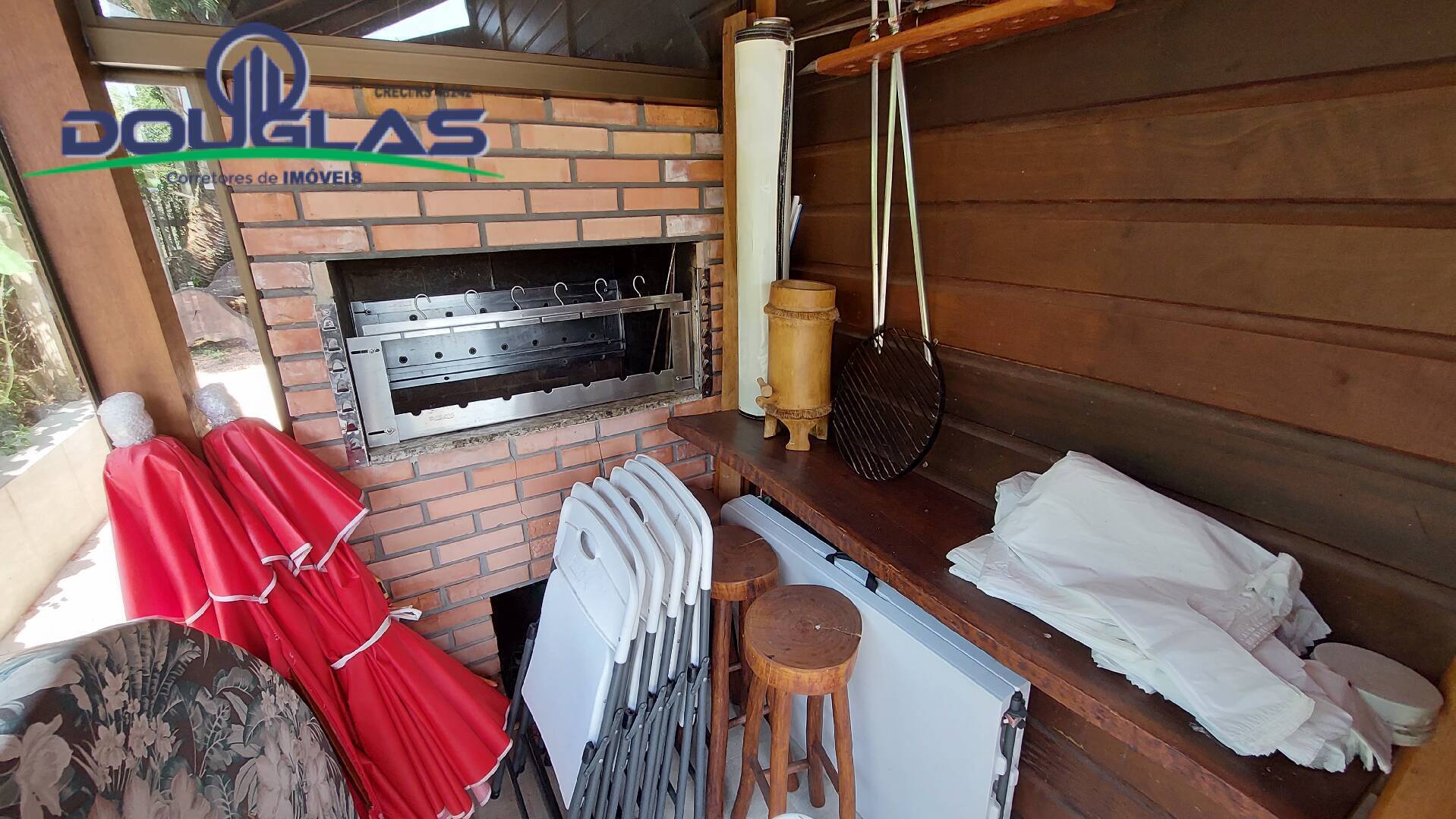 Casa à venda com 3 quartos, 300m² - Foto 29