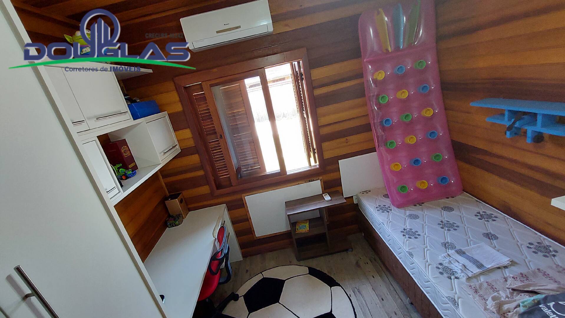 Casa à venda com 3 quartos, 300m² - Foto 14