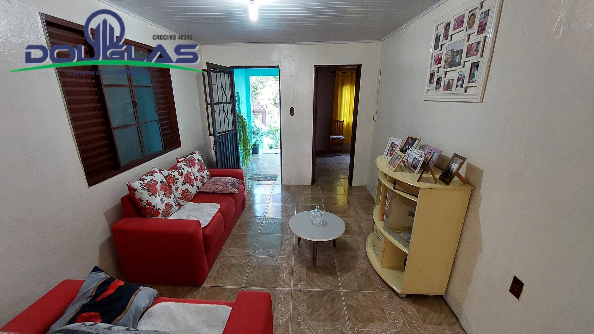 Casa à venda com 2 quartos, 70m² - Foto 3