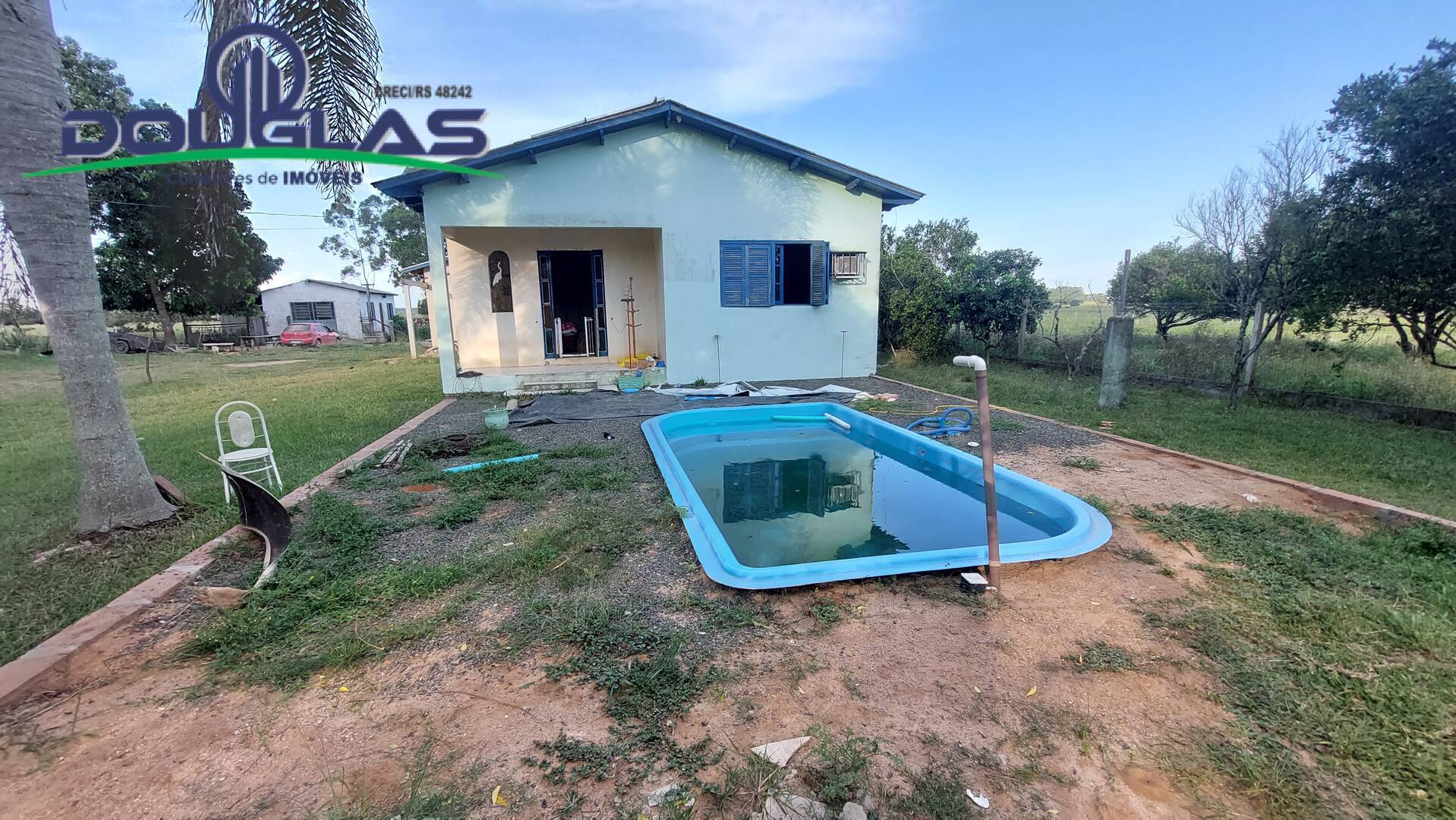 Fazenda à venda com 3 quartos, 150m² - Foto 1