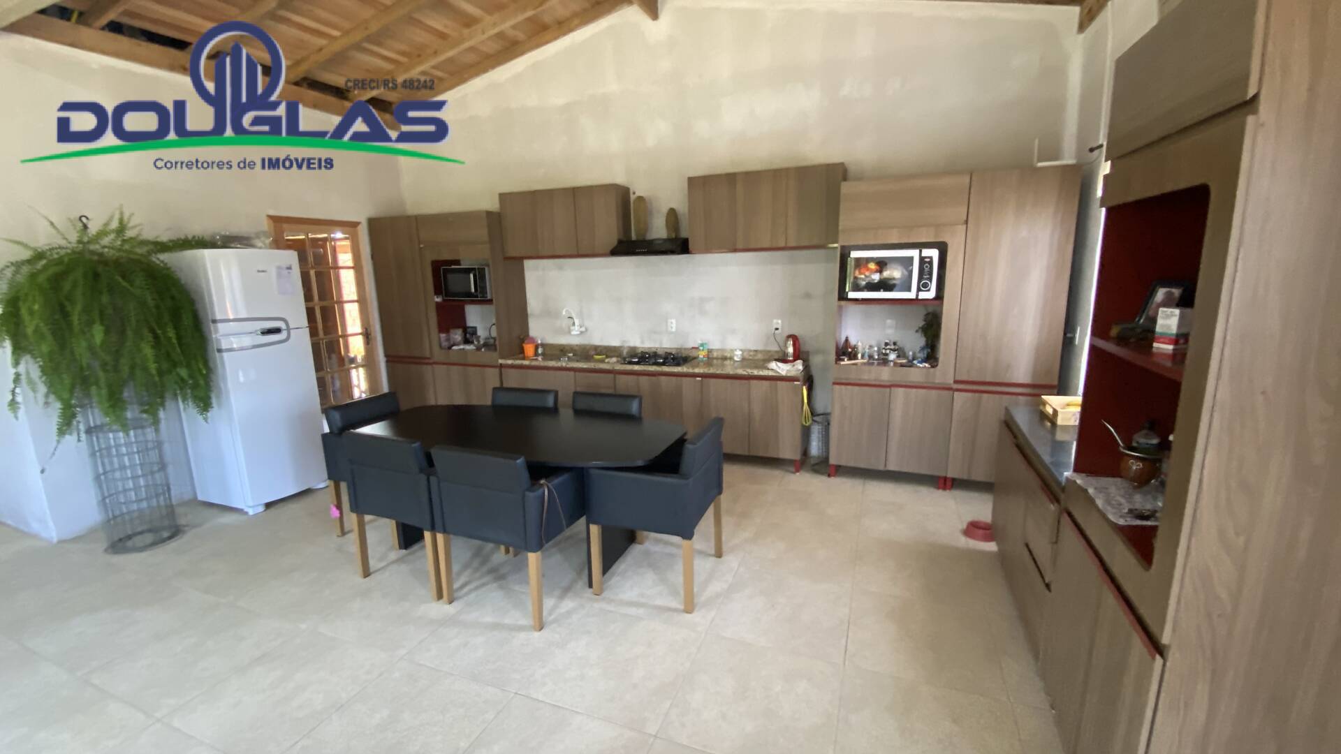 Casa à venda com 3 quartos, 102m² - Foto 9