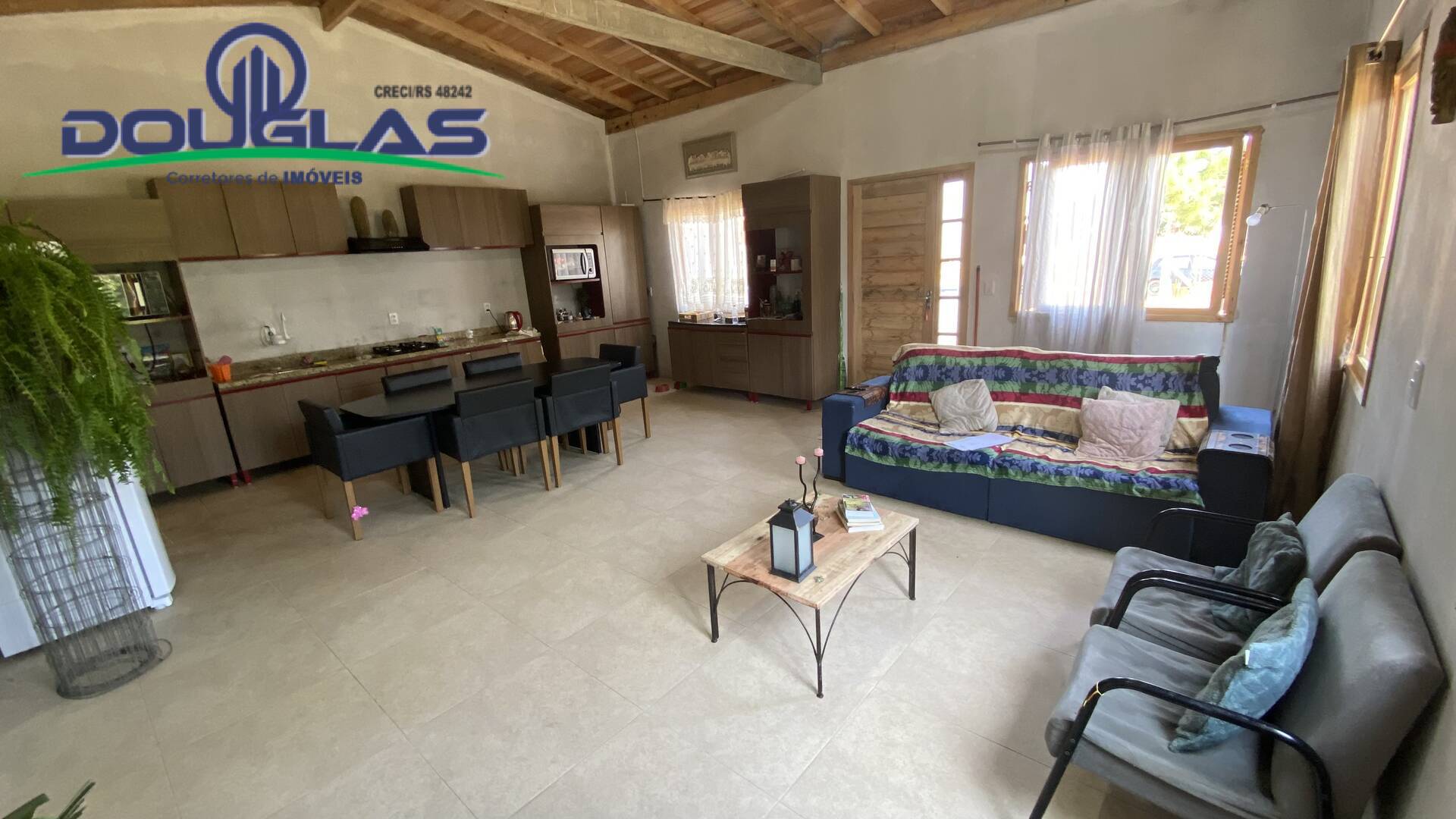 Casa à venda com 3 quartos, 102m² - Foto 11