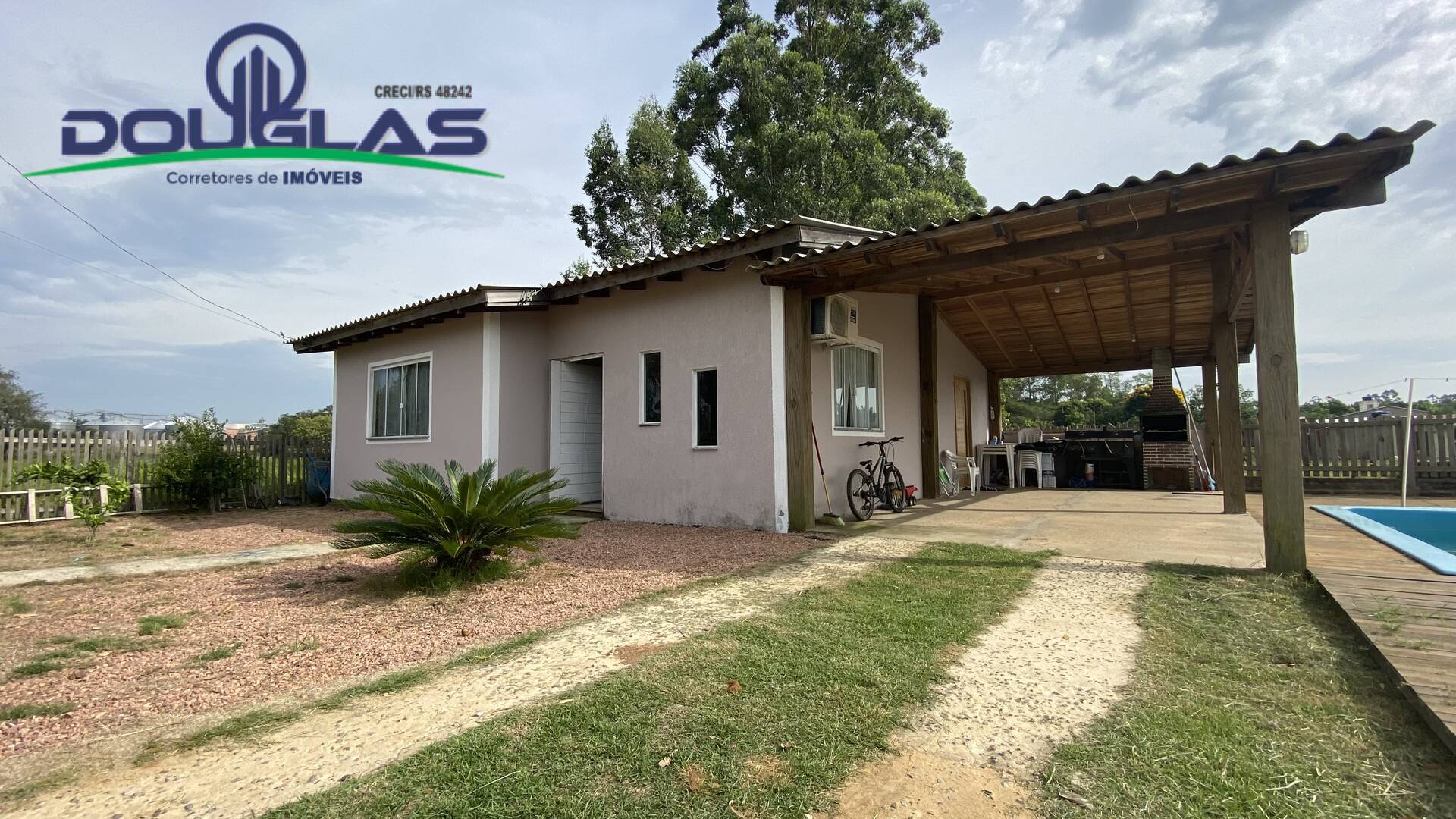 Casa à venda com 2 quartos, 400m² - Foto 2