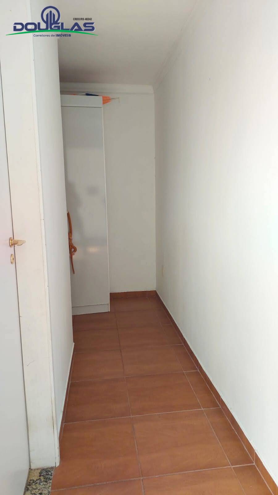 Casa à venda com 3 quartos, 341m² - Foto 28