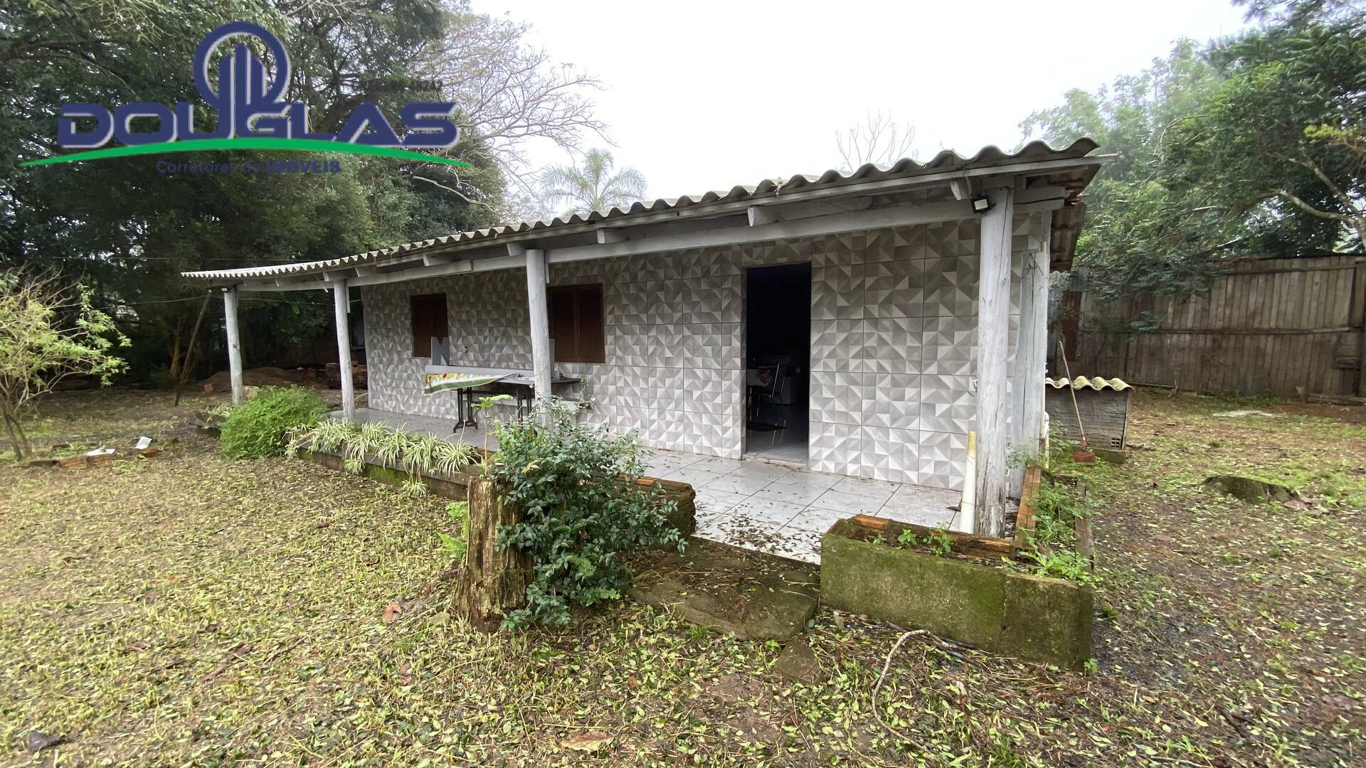 Casa à venda com 4 quartos, 100m² - Foto 3