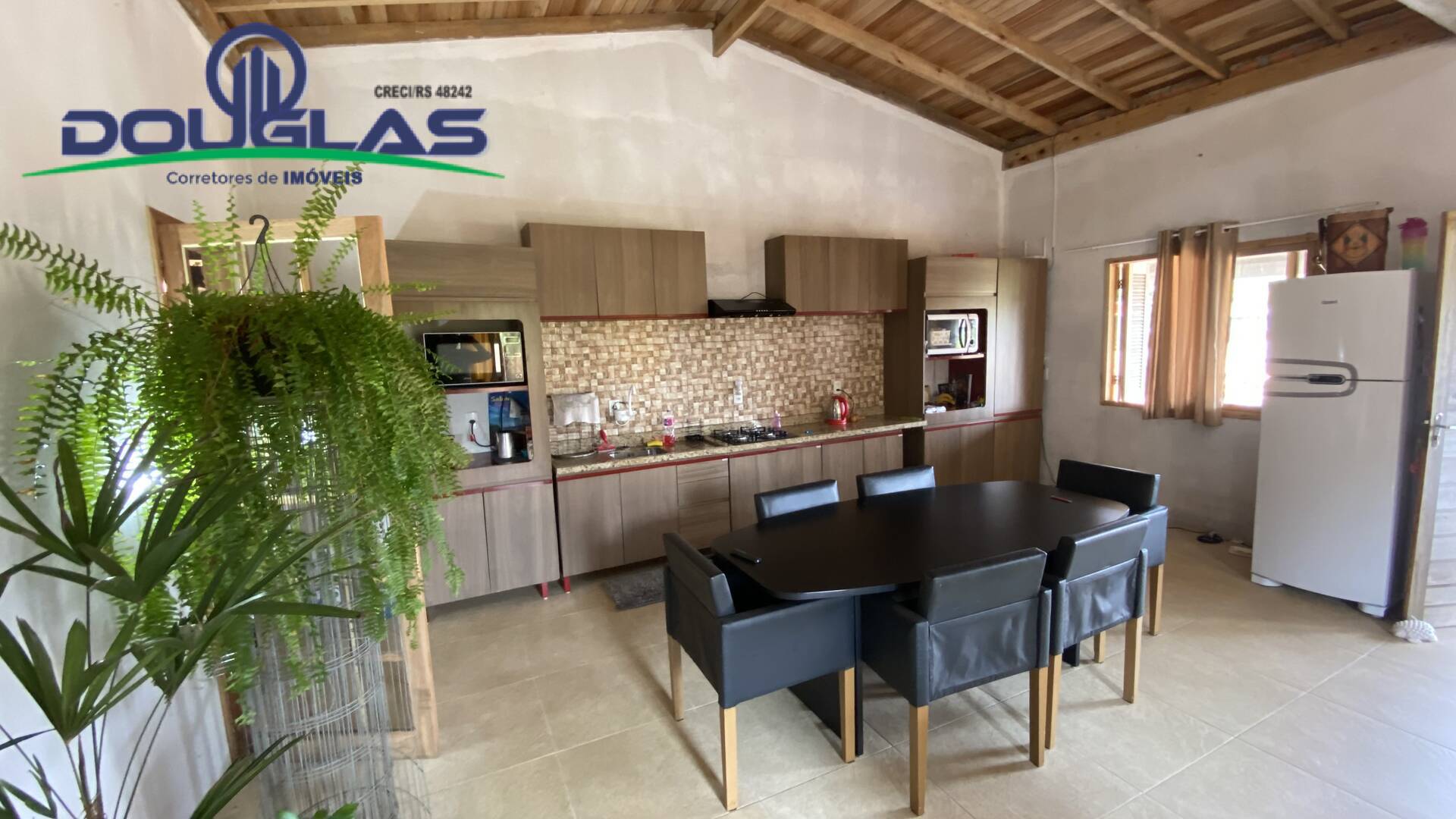 Casa à venda com 3 quartos, 102m² - Foto 5