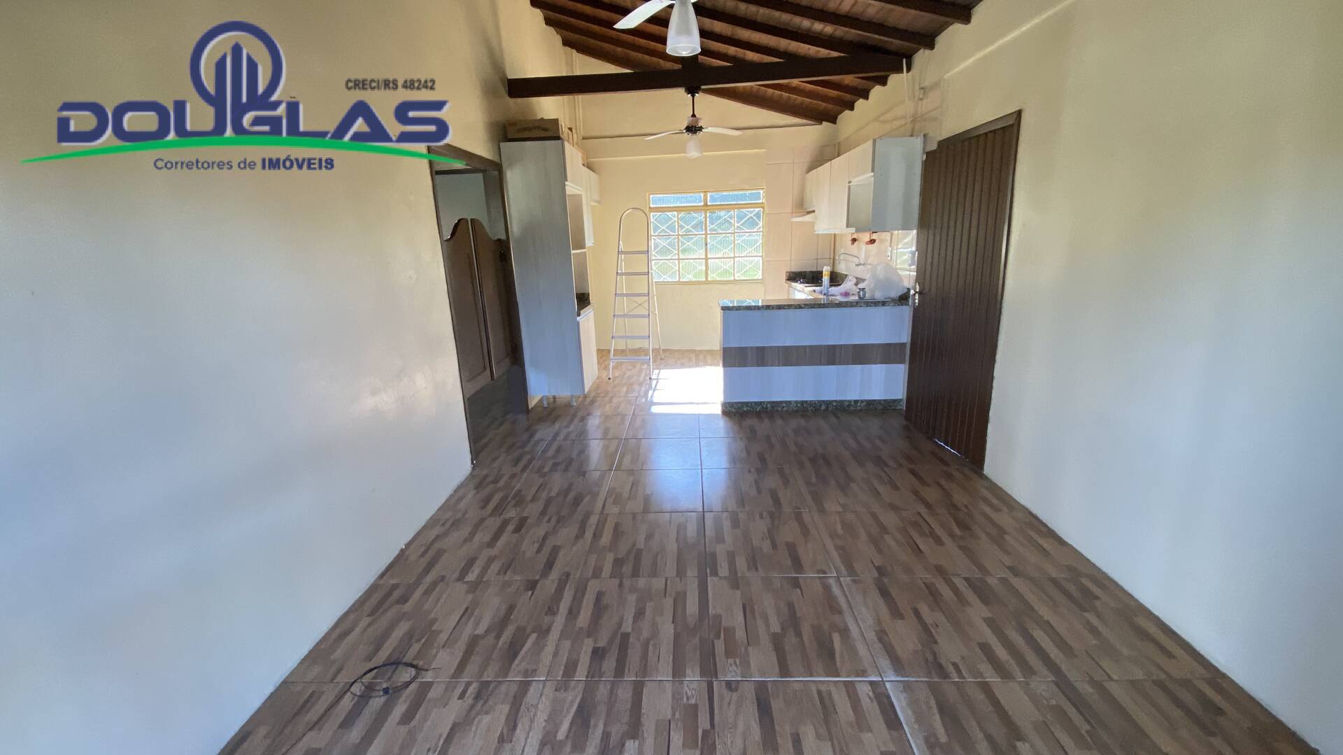 Casa à venda com 2 quartos, 120m² - Foto 5